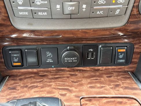 Used 2020 Nissan Armada SL RWD image 34