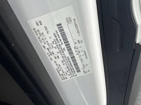 Used 2024 Ford Transit 350 XL AWD/4WD image 17