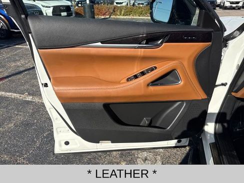 Certified 2023 INFINITI QX60 Sensory w/ Vision Package image 10