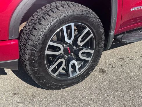 Used 2024 GMC Sierra 1500 AT4 w/ Technology Package image 7