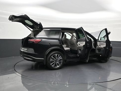 Used 2026 INFINITI QX60 Luxe w/ Cargo Package FWD image 32