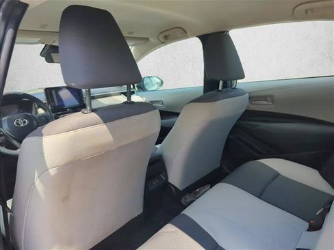 Used 2025 Toyota Corolla LE FWD image 23