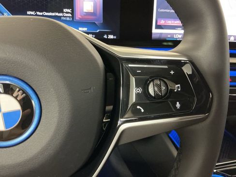 Certified 2024 BMW i5 eDrive40i w/ Premium Package image 17