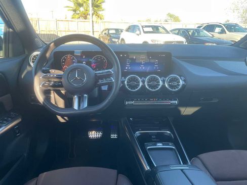 Certified 2025 Mercedes-Benz GLA 250 image 25