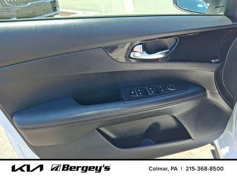 Used 2023 Kia Forte GT-Line FWD image 14