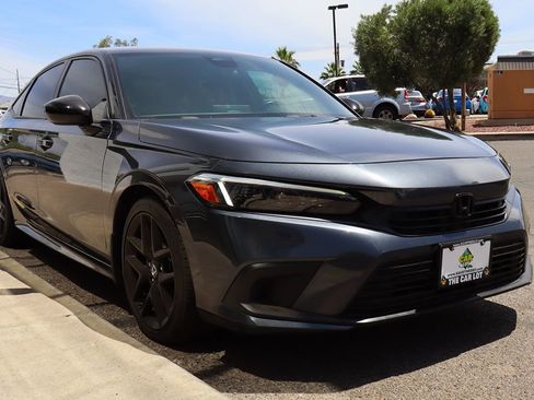 Used 2023 Honda Civic Sport image 18