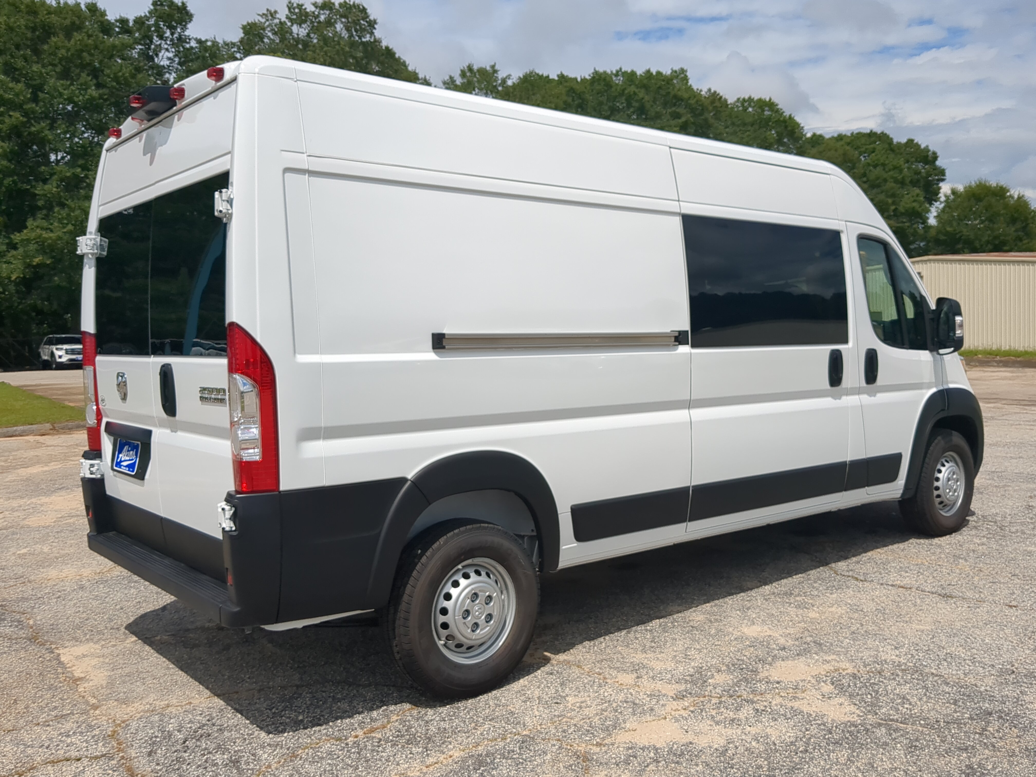 New 2026 RAM ProMaster 2500 w/ Premium Convenience Group FWD image 3