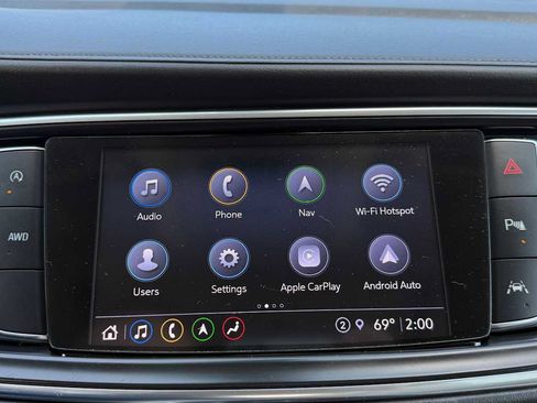 Used 2024 Buick Enclave Avenir AWD/4WD image 25