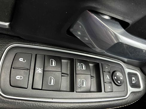 Used 2020 RAM 2500 Laramie image 15