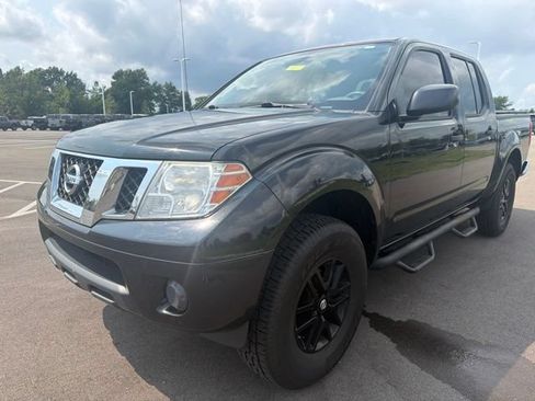 Used 2019 Nissan Frontier SV RWD image 2