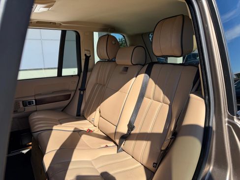 Used 2012 Land Rover Range Rover HSE LUX w/ Luxury Interior Pkg AWD/4WD image 16