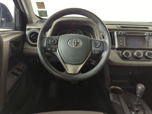 Used 2013 Toyota RAV4 LE FWD image 11