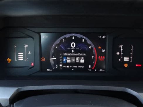 Used 2025 Toyota Tacoma SR5 AWD/4WD image 25
