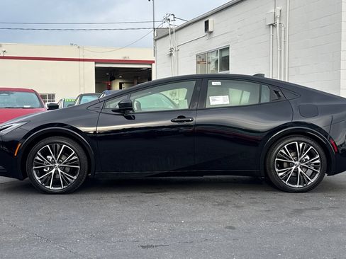 New 2026 Toyota Prius XLE image 6