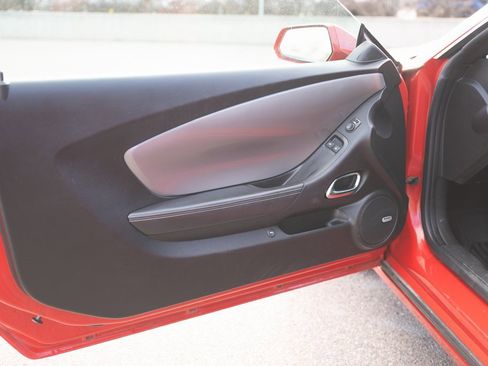 Used 2010 Chevrolet Camaro LT image 13