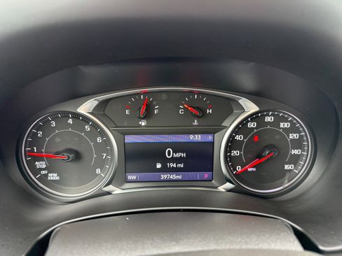 Used 2022 GMC Terrain SLT w/ Elevation Edition image 29