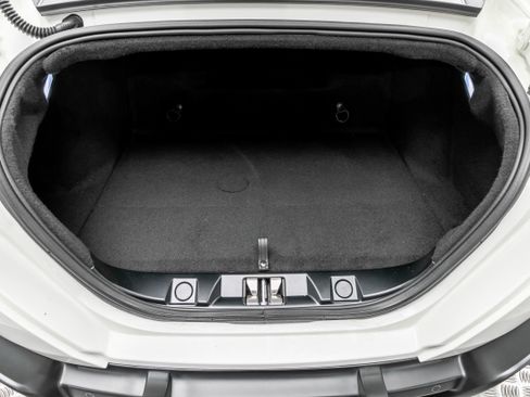 Certified 2022 Ferrari Roma image 31