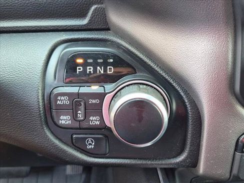 Used 2019 RAM 1500 Big Horn AWD/4WD image 13