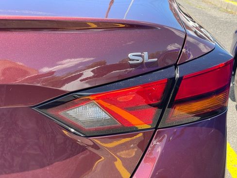 Certified 2023 Nissan Altima 2.5 SL FWD image 33