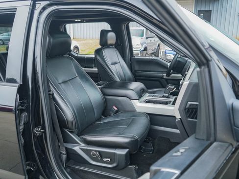 Used 2018 Ford F150 Lariat w/ Equipment Group 502A Luxury image 11