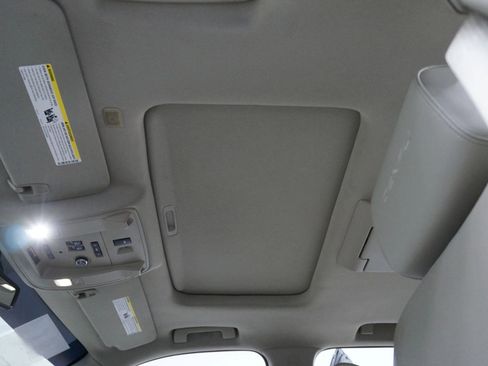 Used 2016 GMC Yukon XL Denali w/ Open Road Package image 24