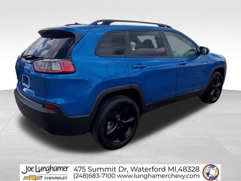 Used 2020 Jeep Cherokee Latitude Plus w/ Cold Weather Group AWD/4WD image 9