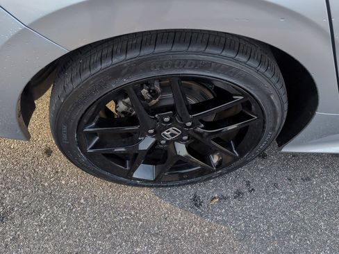 Used 2025 Honda Civic Sport image 9