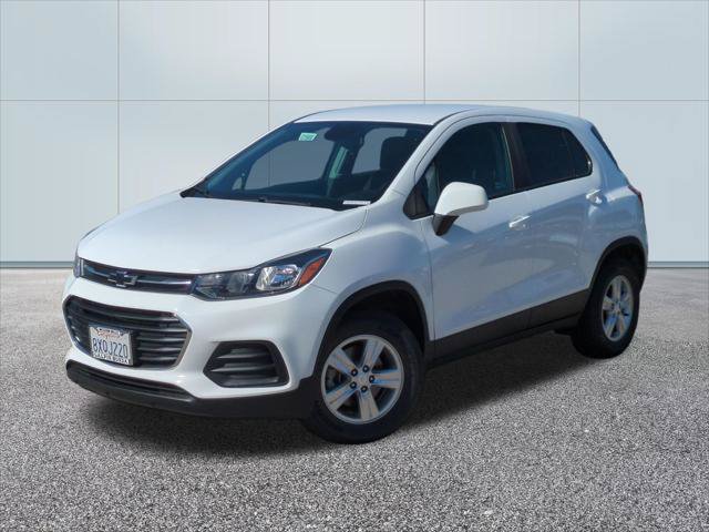 Used 2021 Chevrolet Trax LS w/ Tint and Cruise Package AWD/4WD image 1