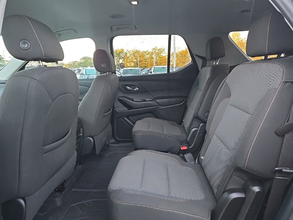 Used 2021 Chevrolet Traverse LT AWD/4WD image 4