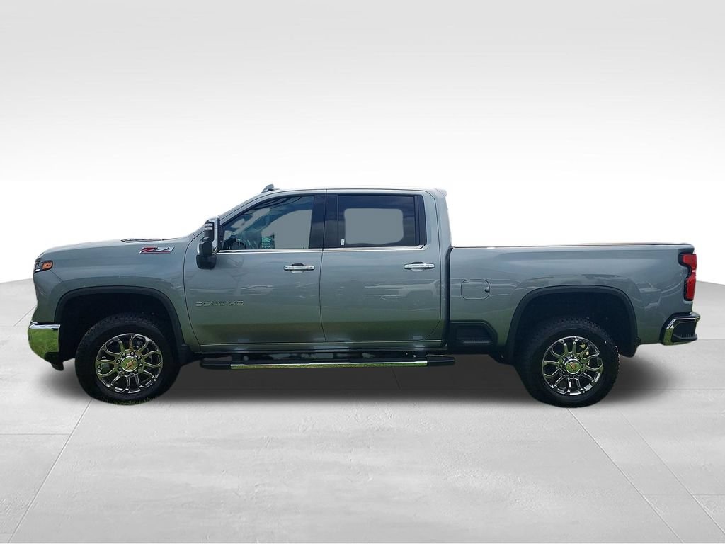 New 2026 Chevrolet Silverado 3500 LTZ w/ LTZ Premium Package AWD/4WD image 2