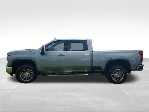 New 2026 Chevrolet Silverado 3500 LTZ w/ LTZ Premium Package AWD/4WD image 2