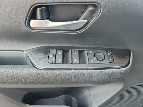 Used 2026 Nissan Kicks SV w/ SV Premium Package FWD image 23