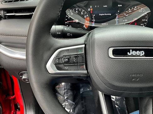 Used 2023 Jeep Compass Limited image 20