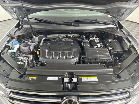 Used 2023 Volkswagen Tiguan SE FWD image 33