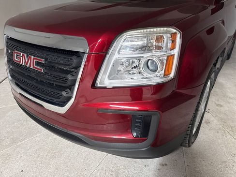 Used 2017 GMC Terrain SLE image 16