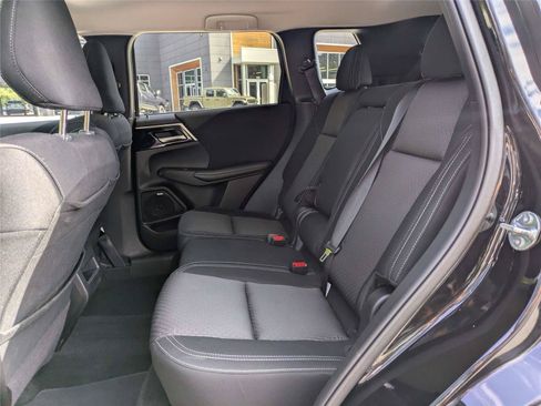 Used 2025 Mitsubishi Outlander ES AWD/4WD image 15