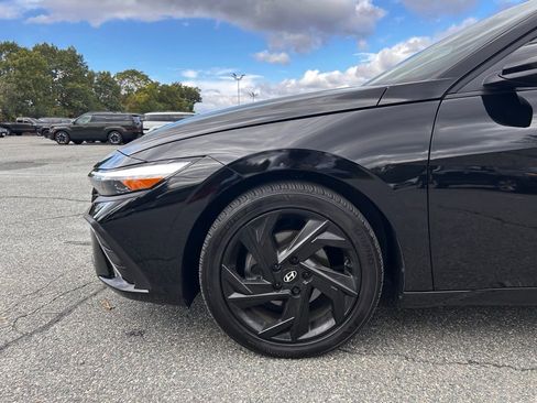 Used 2025 Hyundai Elantra Sport w/ Cargo Package image 2