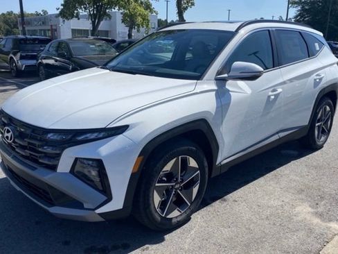 New 2026 Hyundai Tucson SEL FWD image 3