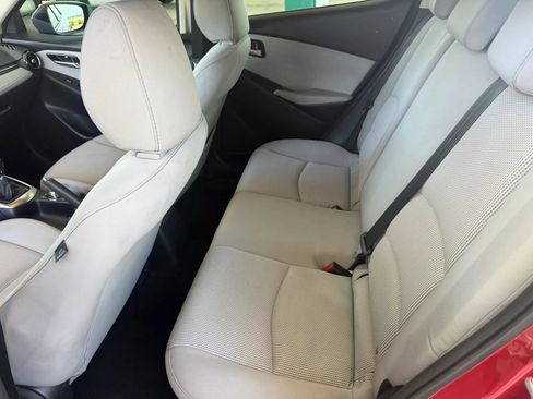 Used 2019 Toyota Yaris LE FWD image 12