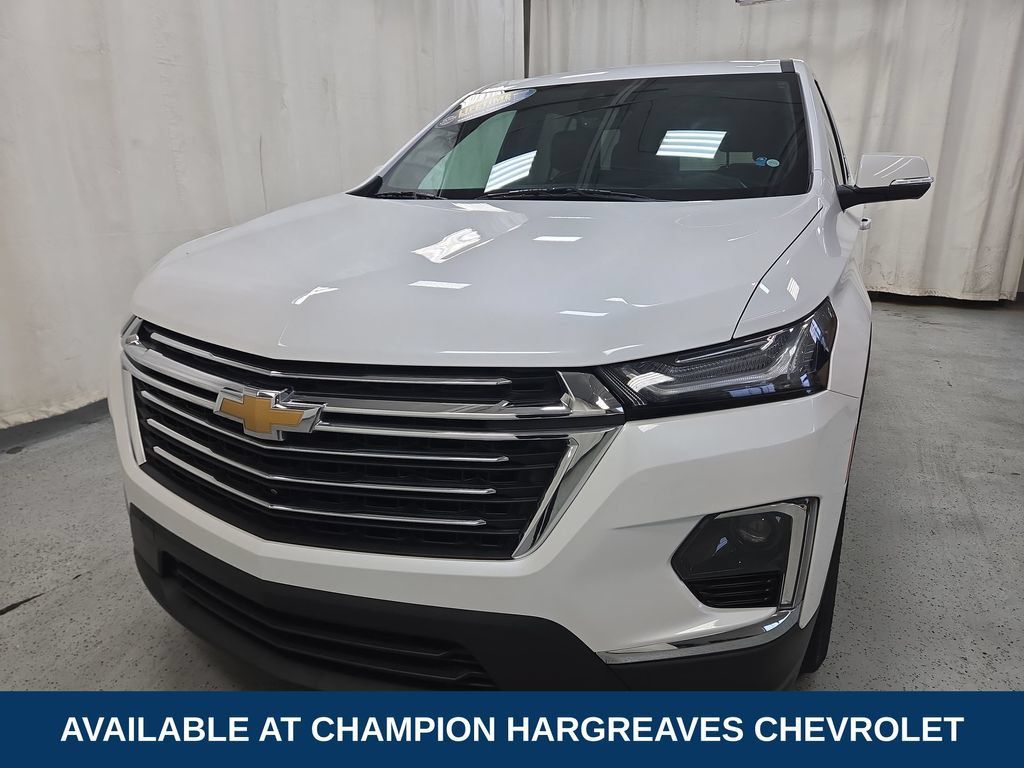 Certified 2023 Chevrolet Traverse LT w/ LT Premium Package AWD/4WD image 39