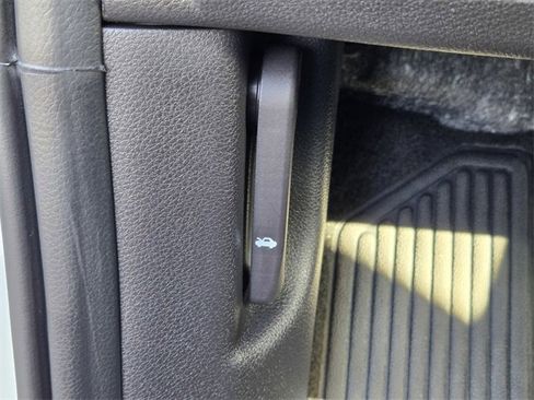 New 2026 Kia Carnival SX image 16