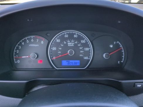 Used 2010 Hyundai Elantra FWD image 30