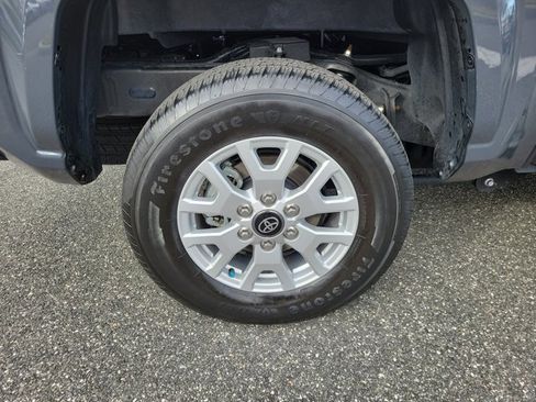 Used 2024 Toyota Tacoma SR5 w/ SR5 Upgrade Package image 7