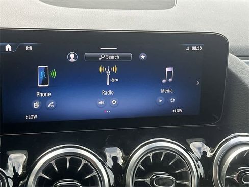 Used 2024 Mercedes-Benz GLA 250 4MATIC image 18