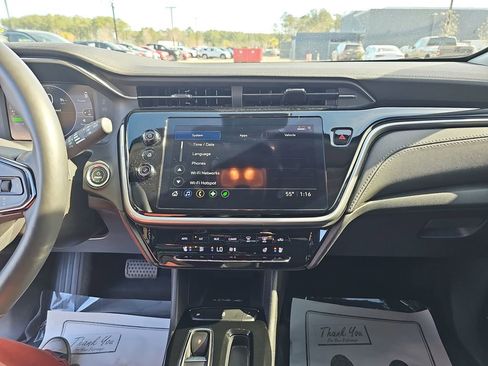 Used 2023 Chevrolet Bolt EUV LT w/ Convenience Package image 24