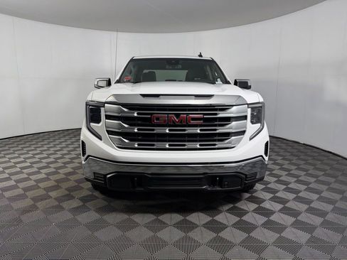 Used 2024 GMC Sierra 1500 SLE w/ X31 Off-Road Package image 5