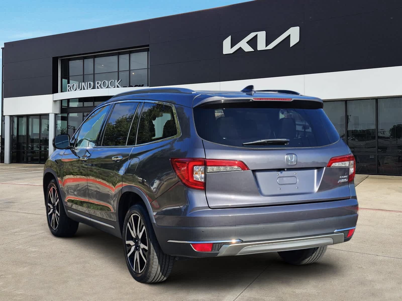 Used 2019 Honda Pilot Elite image 5