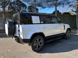 New 2026 Land Rover Defender 110 X-Dynamic SE video 2