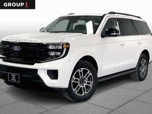 New 2025 Ford Expedition Active image 1