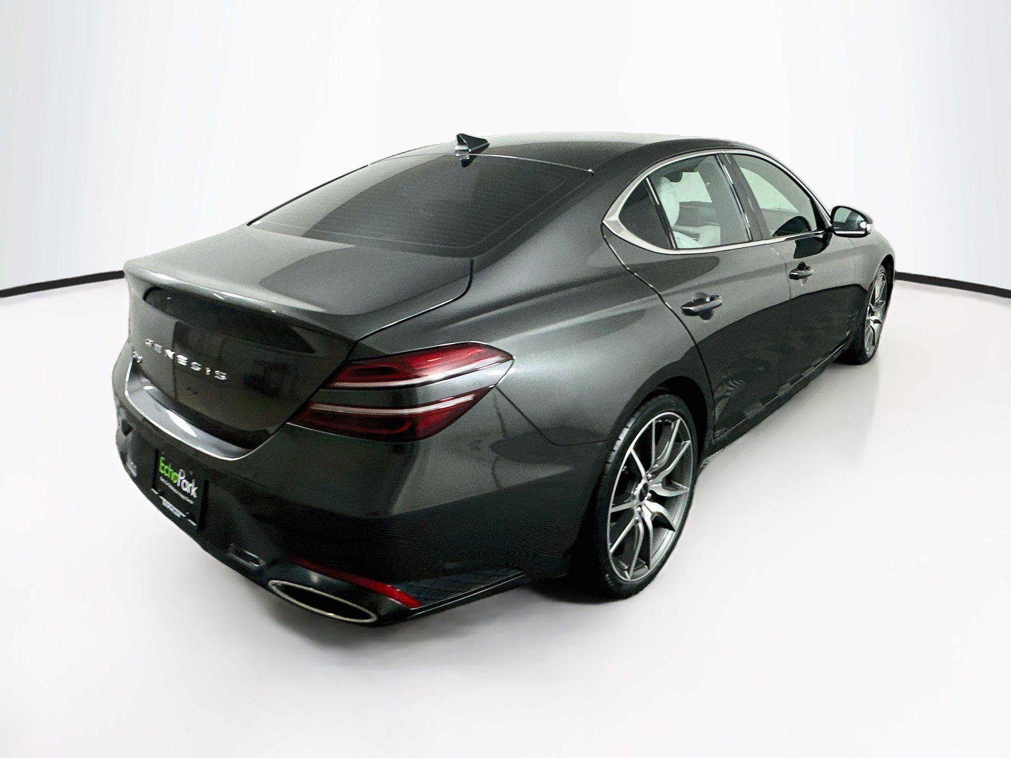 Used 2025 Genesis G70 2.5T RWD image 9